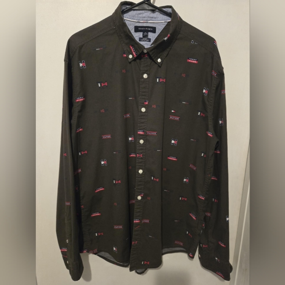 Tommy Hilfiger Logo/Green Dress Shirt